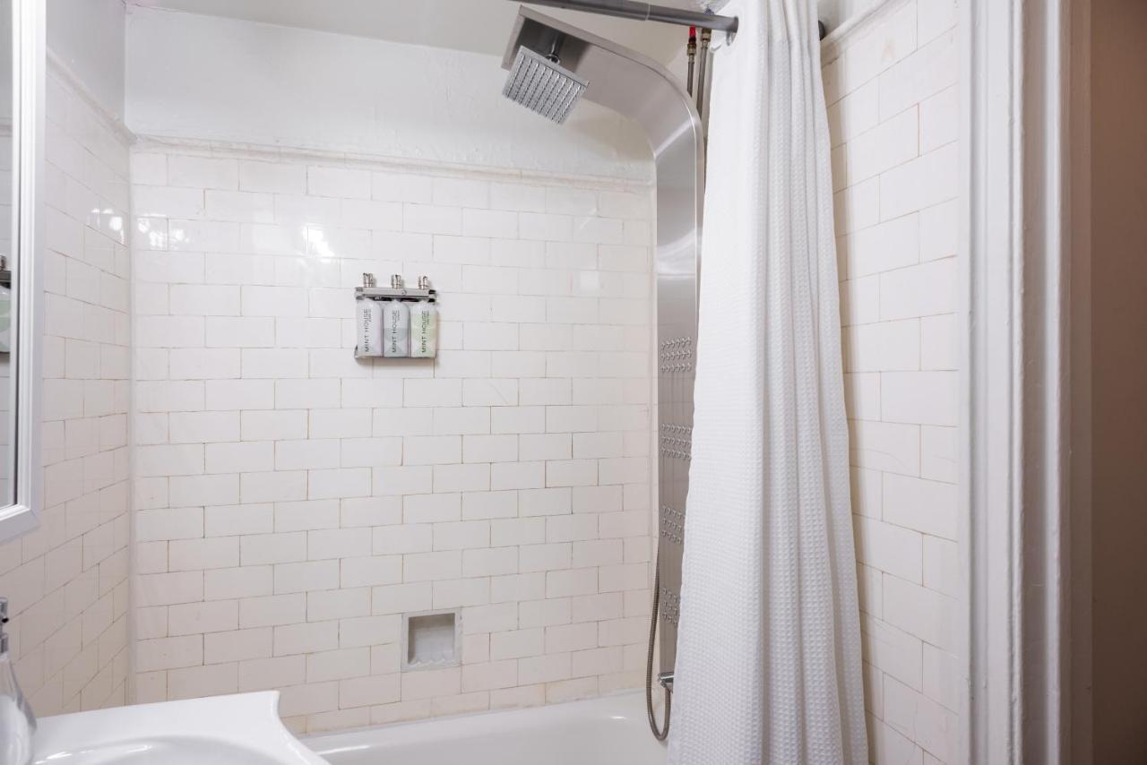 Mint House Detroit - Grand Circus Park Aparthotel Екстериор снимка